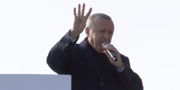 Erdoğan to stick with Muslim Brotherhood sign for 2019 election campaign