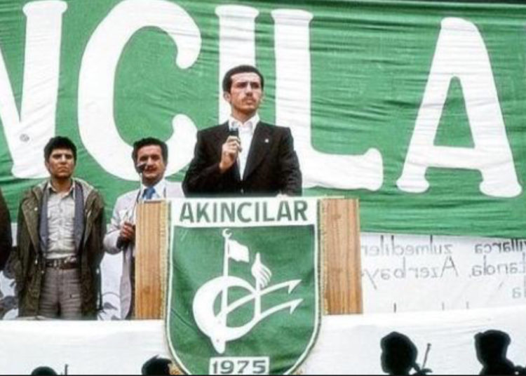 Turkey’s Erdogan returns to Islamic Raider roots in election campaign
