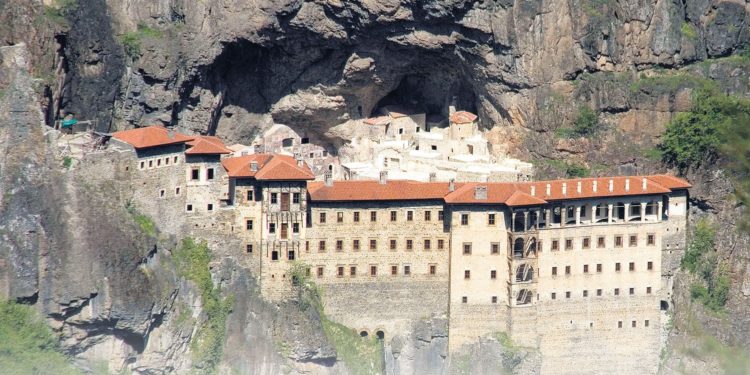 Erdoğan fans Greek Pontus conspiracy, raising specter of new murders in Turkey