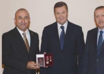 Records show Turkey’s foreign minister had a change of heart for Ukrainian political factions after favors