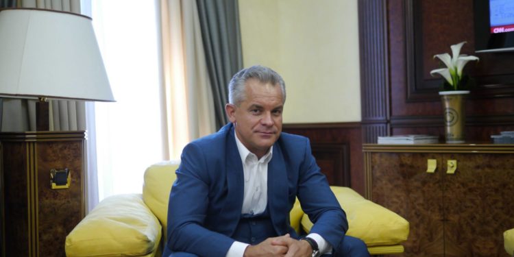 Moldova to ask Turkey to extradite oligarch Plahotniuc, former politician allegedly behind deportation of Turkish teachers