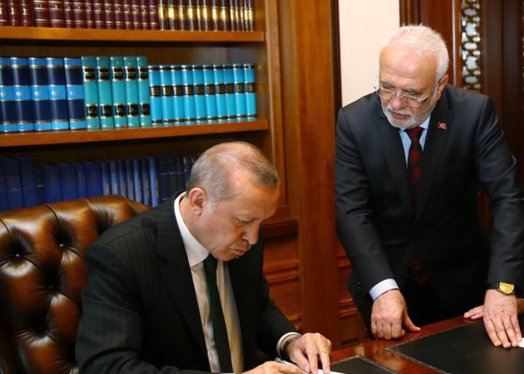 Erdoğan ally caught illegally seeking favor from Istanbul Municipality