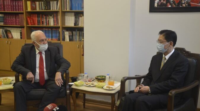 Neo-nationalist Perinçek the first politician visited by new Chinese ambassador to Turkey