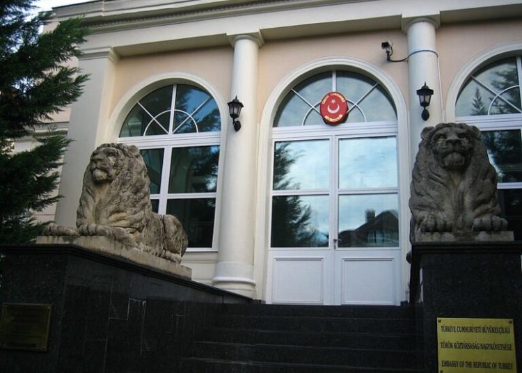 Turkish diplomats in Hungary spied on Erdoğan government critics in line with global witch hunt