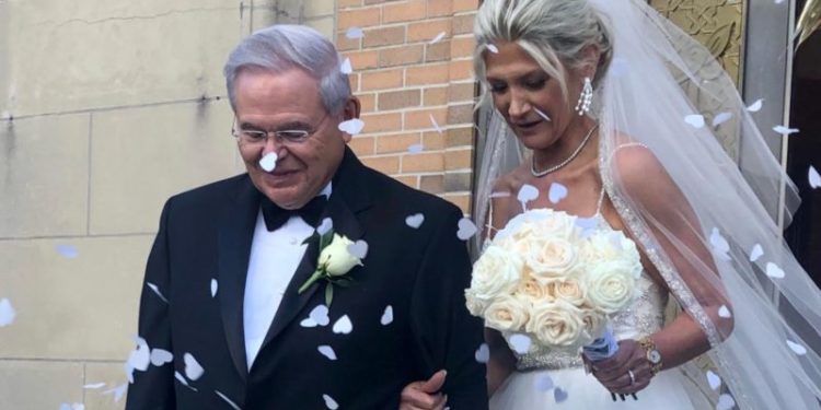 Erdoğan henchman accuses US senator of being under the influence of his Armenian wife