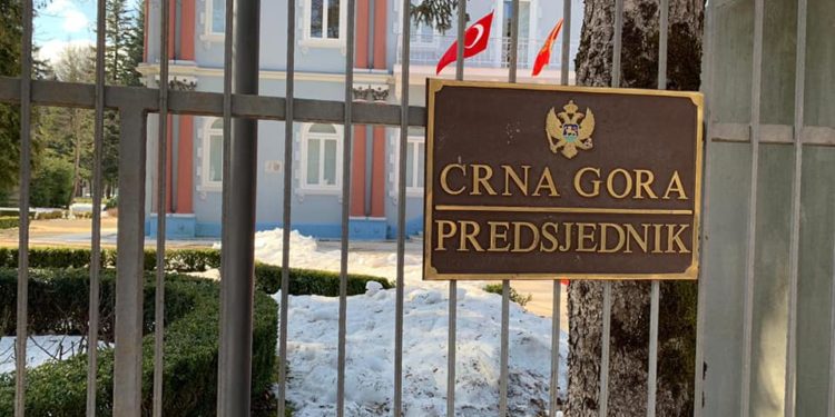 Montenegro becomes the first and only country Turkey provides consular services to in third countries