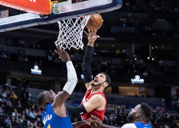 Turkey issued 9 arrest warrants for NBA player Kanter, a fierce critic of the Erdoğan regime