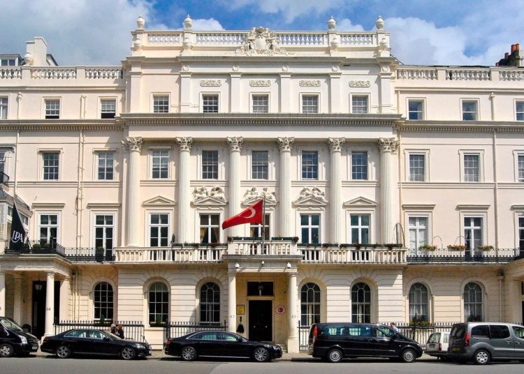 Documents show Turkish diplomats spied on Erdoğan critics in the United Kingdom