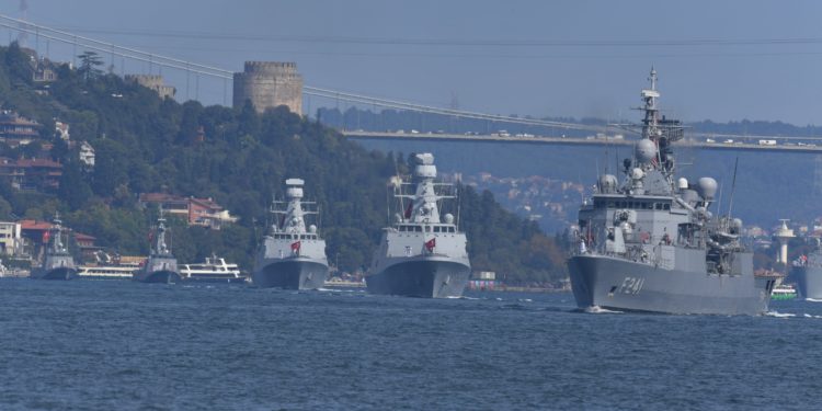 Rules of engagement authorized blocking of warships before entry into Turkish straits