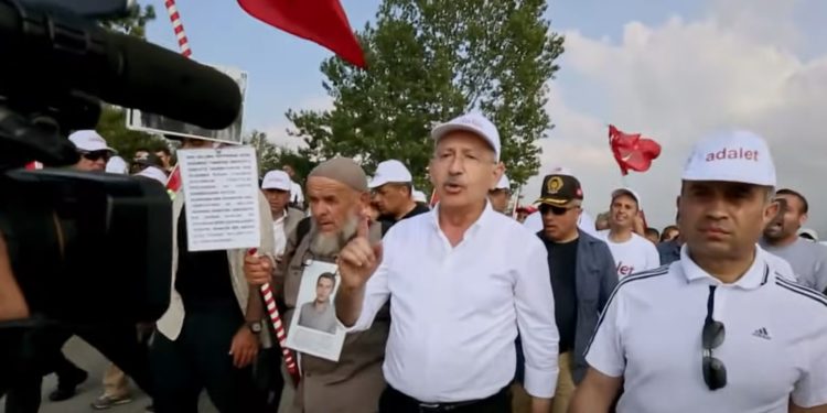 Inaction of Erdoğan’s political rival on hacking scandal unmasks cowed opposition in Turkey