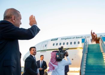 Erdoğan’s office hides from the public that he saw the crown prince off at the airport