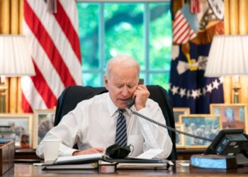 Biden called Turkish PM to warn of false accusations against the US, but Turkey remained unmoved