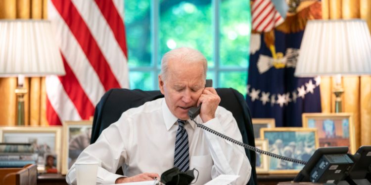 Biden called Turkish PM to warn of false accusations against the US, but Turkey remained unmoved