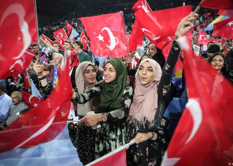 Erdoğan steps up to mobilize Islamist and nationalist foundations in Europe for the upcoming election