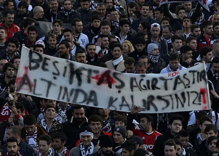 Erdoğan government worried about protests in football stadiums