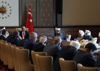 Erdogan maintains Muslim Brotherhood ties amid financial expectations from UAE and Saudi Arabia