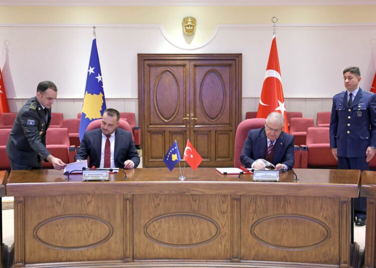 Turkey signs military agreement with Kosovo, plans joint exercises ...