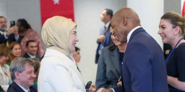 Turkish gov’t leveraged bribes to New York mayor to undermine Erdogan’s opponents