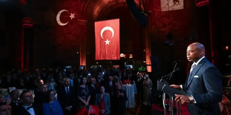 Turkish gov’t leveraged bribes to New York mayor to undermine Erdogan’s opponents