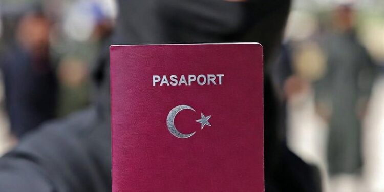 Turkey grants citizenship to foreigners wanted by INTERPOL or who face arrest warrants abroad, letter reveals