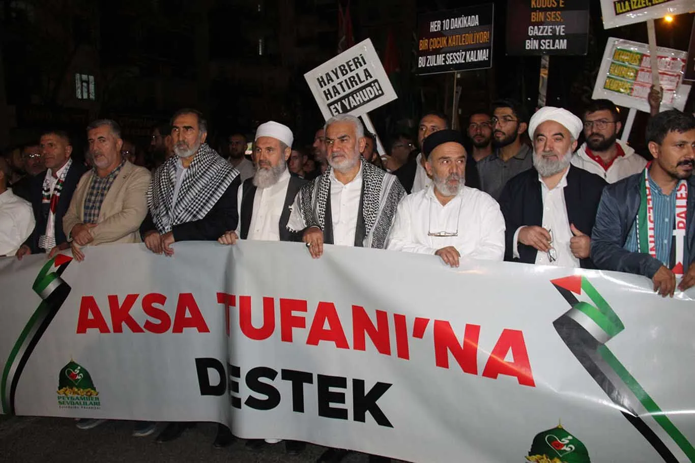 Erdogan ally backs Iran, spotlighting role of Hizbullah-linked movement in Turkey’s ruling bloc