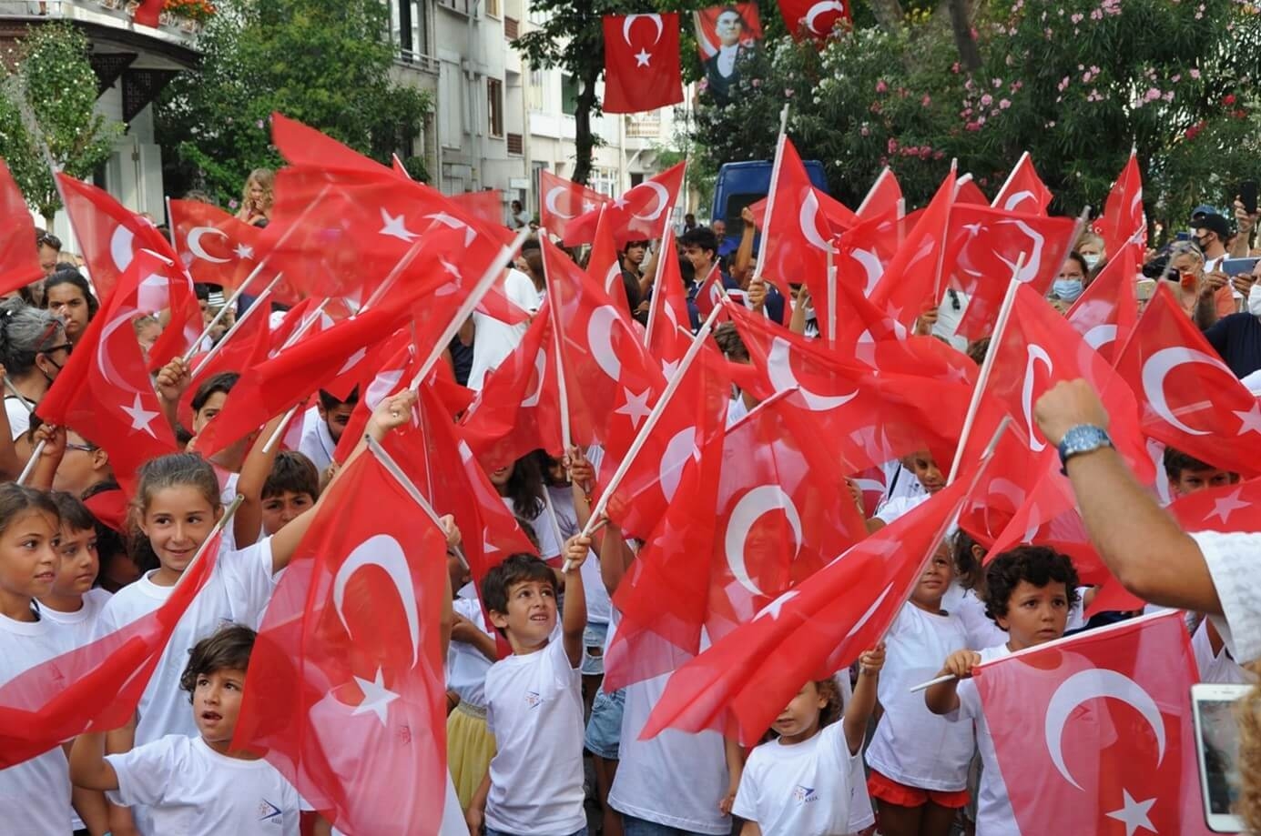 One in three children faces poverty in Turkey as hidden child labor crisis deepens
